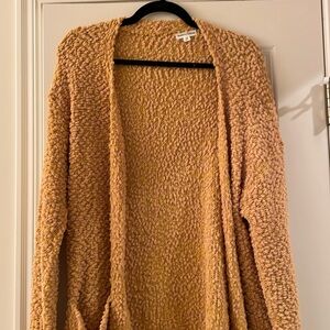 Yellow cardigan sweater Newbury Kustom